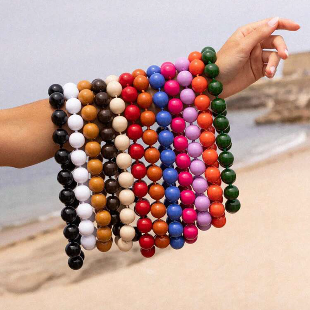 STATEMENT BEAD NECKLACE